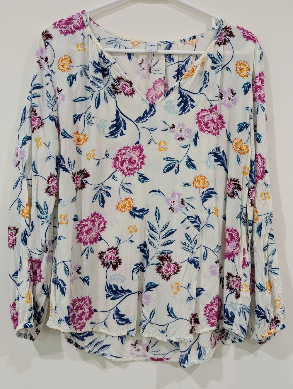 Lightweight Floral V-Neck Long Sleeve Top - Pink Floral